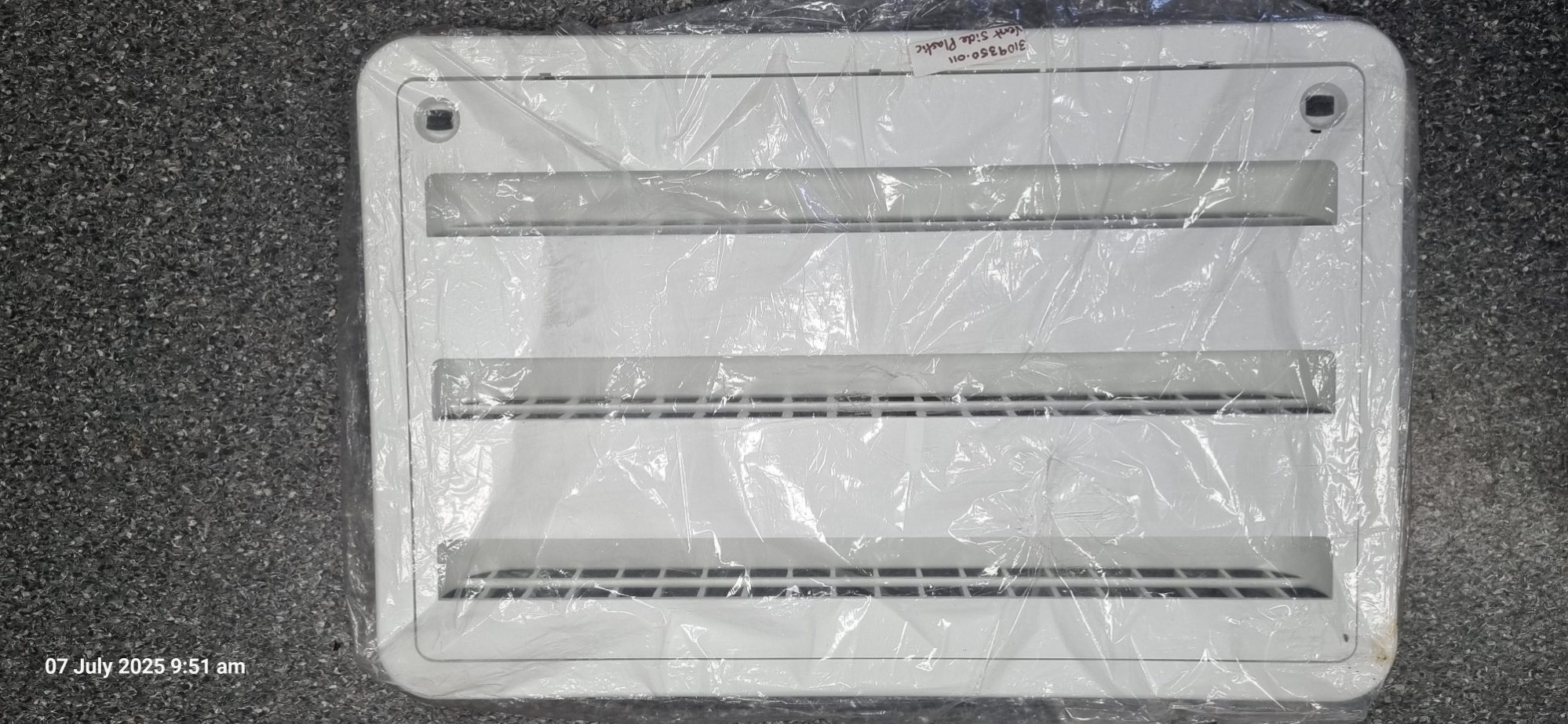 Dometic Side Vent – Old Style 38cm x 59cm $59.00 